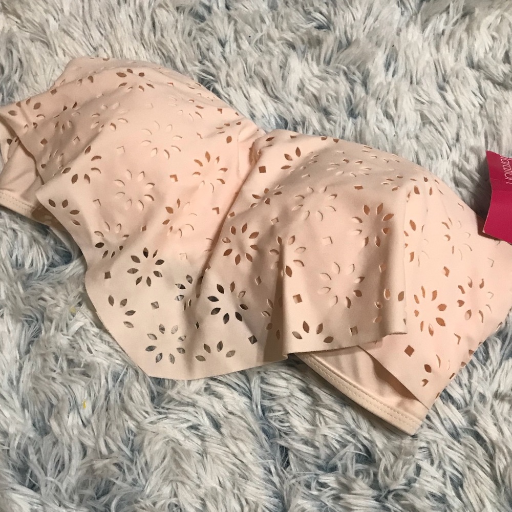 NWT Strapless Bikini Top